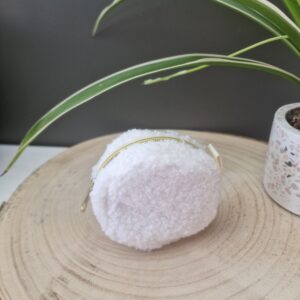 Bouclé wit met rits